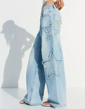 Boyfriend-Jeans met lage taille en sterren
