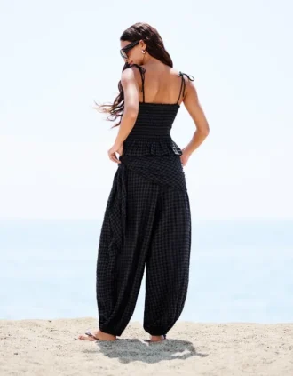 Broek met laag kruis en sjaal