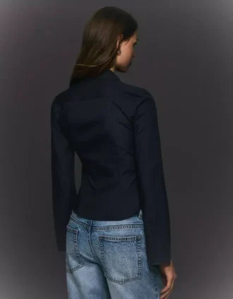 Getailleerd overhemd met klokmouwen – Overhemden en blouses