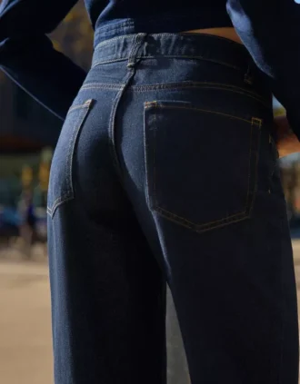 Hoge taille, Straight jeans met Wide Leg pijpen – Broeken – Dames