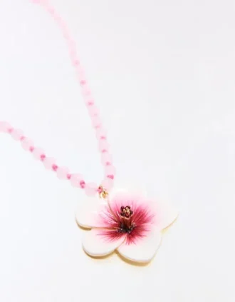 Ketting met kralen en hibiscus-hanger