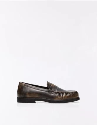 Loafer met plooien en geborsteld detail