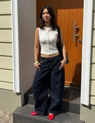 Low-rise slouchy Jeans