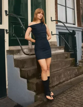 Off-shoulder denim mini-jurk – Jurken en jumpsuits