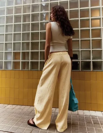 Soepelvallende gestreepte broek – Dames